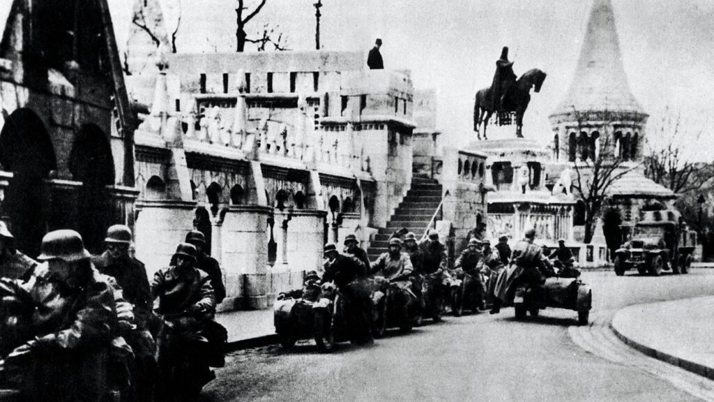 The second world war would have been less destructive, if Hungary had been able to preserve its sovereignty